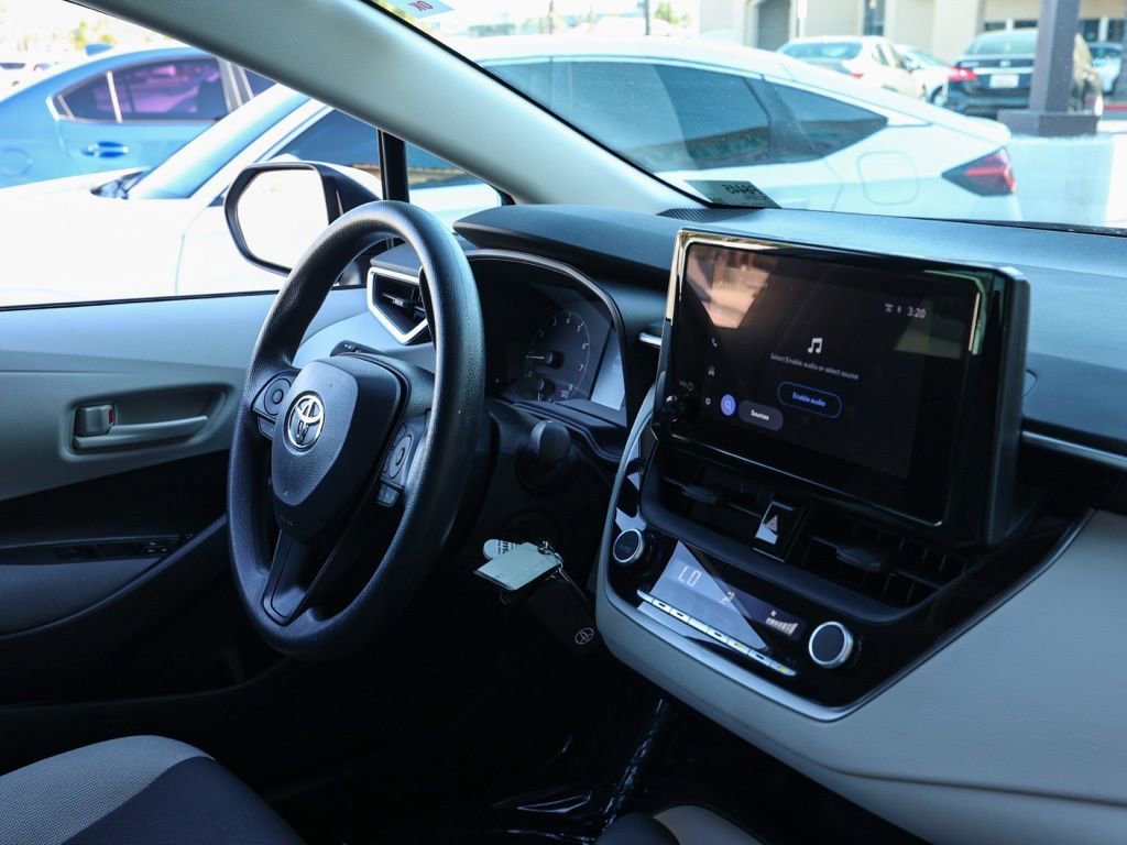 Used 2024 Toyota Corolla LE image 19