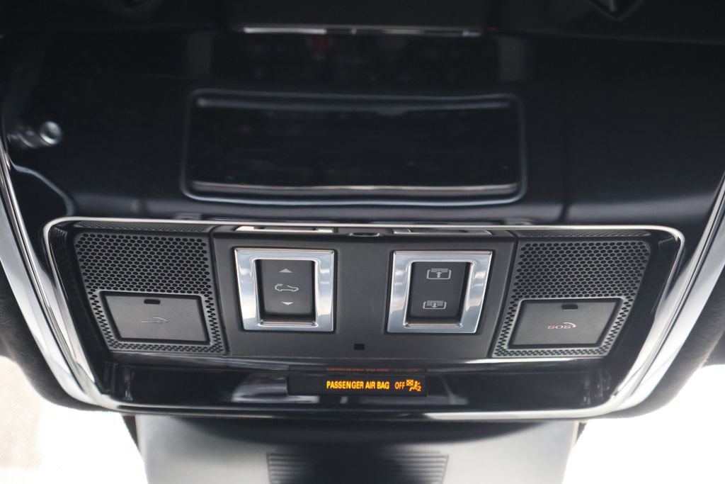 Used 2021 Land Rover Range Rover P525 Westminster Edition LWB image 26