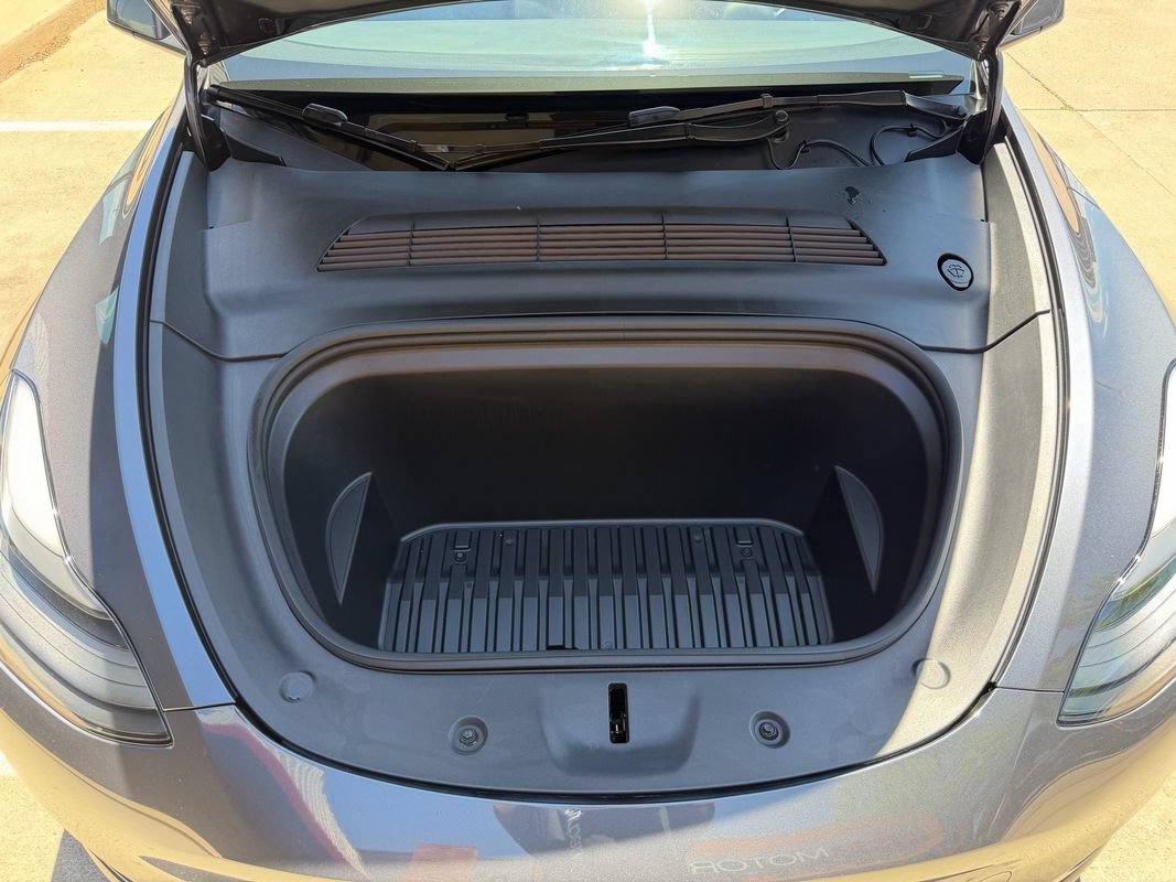 Used 2023 Tesla Model Y Long Range AWD/4WD image 19