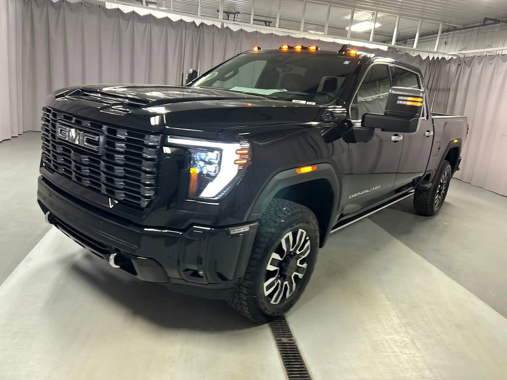 Used 2025 GMC Sierra 2500 Denali Ultimate AWD/4WD video 3