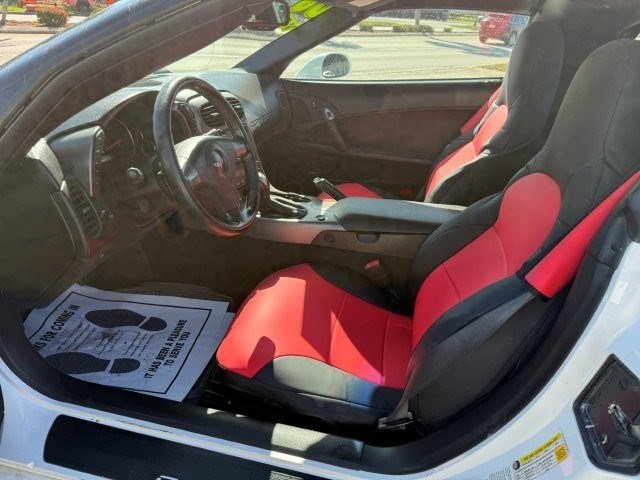 Used 2006 Chevrolet Corvette Coupe w/ Preferred Equipment Group image 12