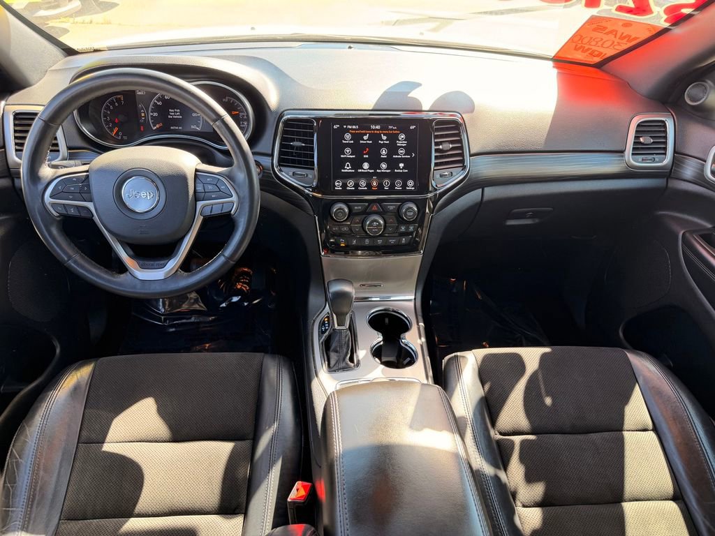 Used 2022 Jeep Grand Cherokee Laredo X image 9