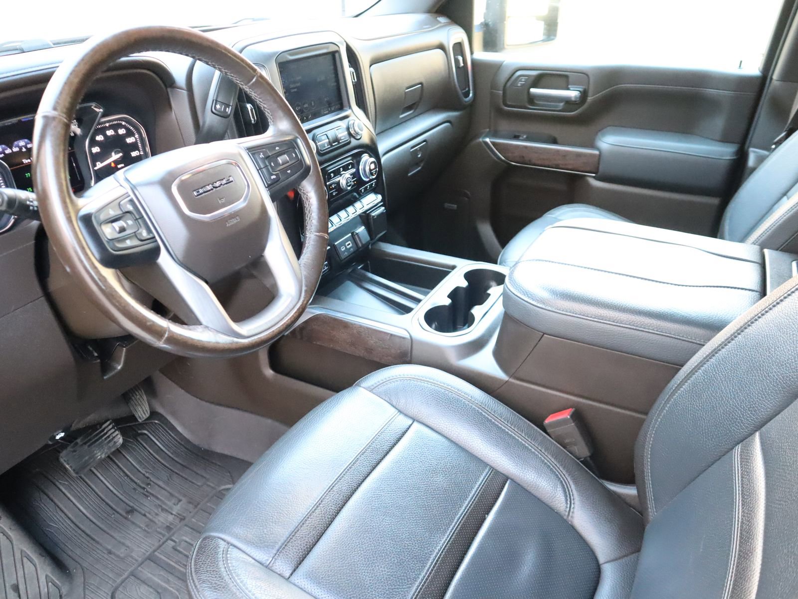 Used 2023 GMC Sierra 2500 Denali image 30