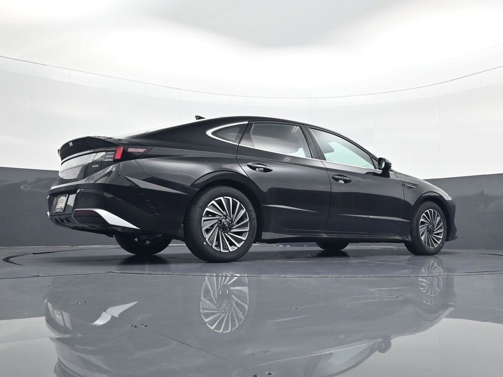 Certified 2025 Hyundai Sonata SEL FWD image 25
