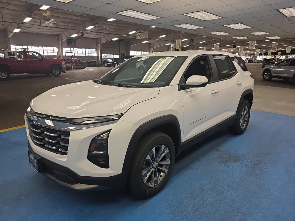 New 2027 Chevrolet Equinox LT FWD image 6