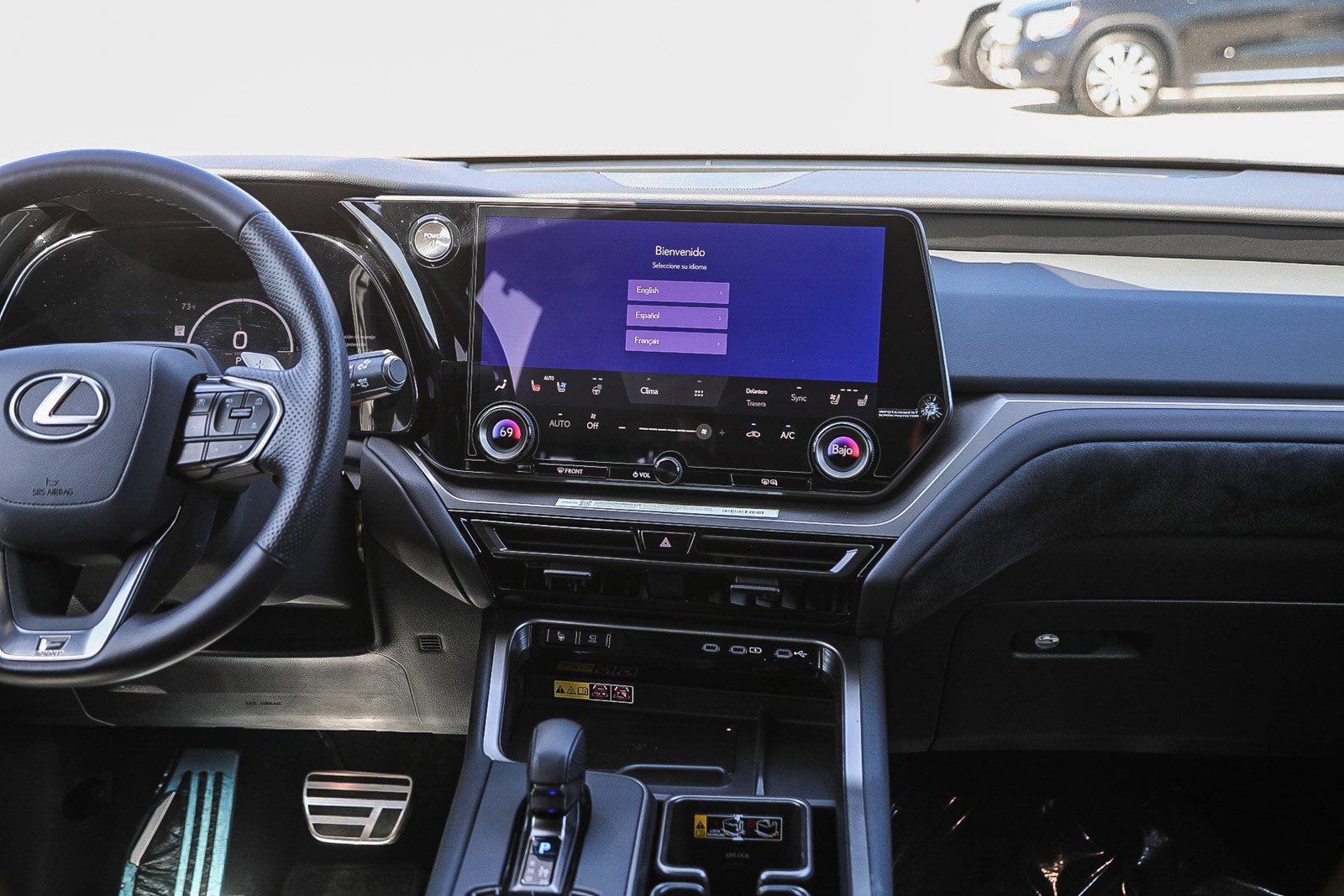 Used 2025 Lexus TX 500h AWD w/ Technology Package image 13