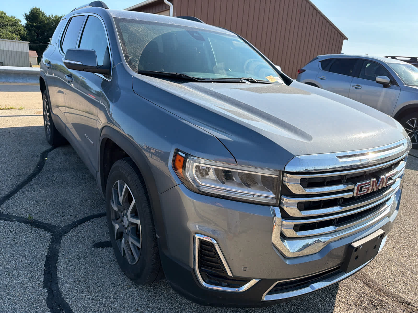 Certified 2021 GMC Acadia SLE w/ Driver Convenience Package AWD/4WD image 3