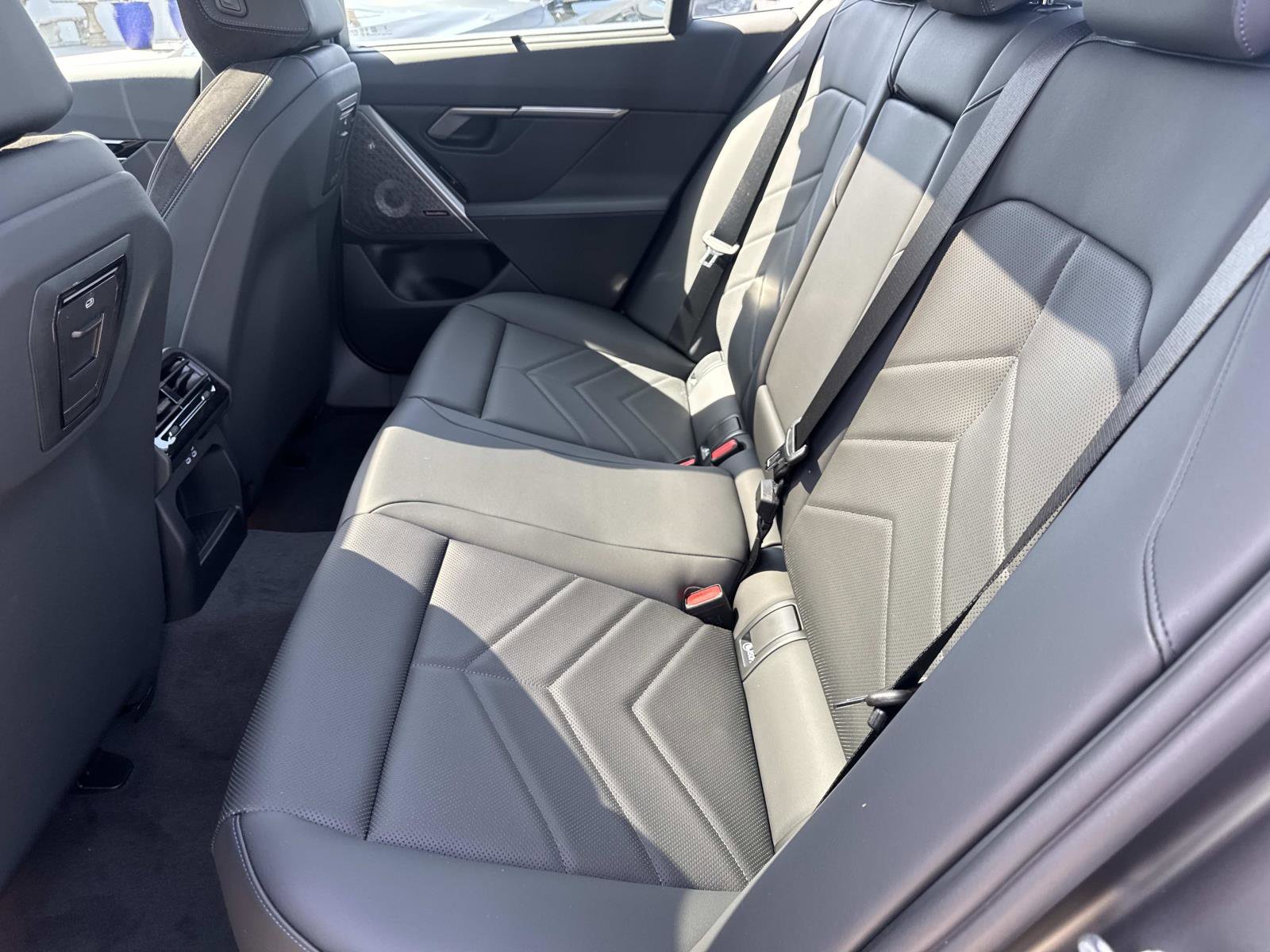 New 2026 BMW 540i xDrive 540i xDrive Sedan AWD w/ Executive Package image 11