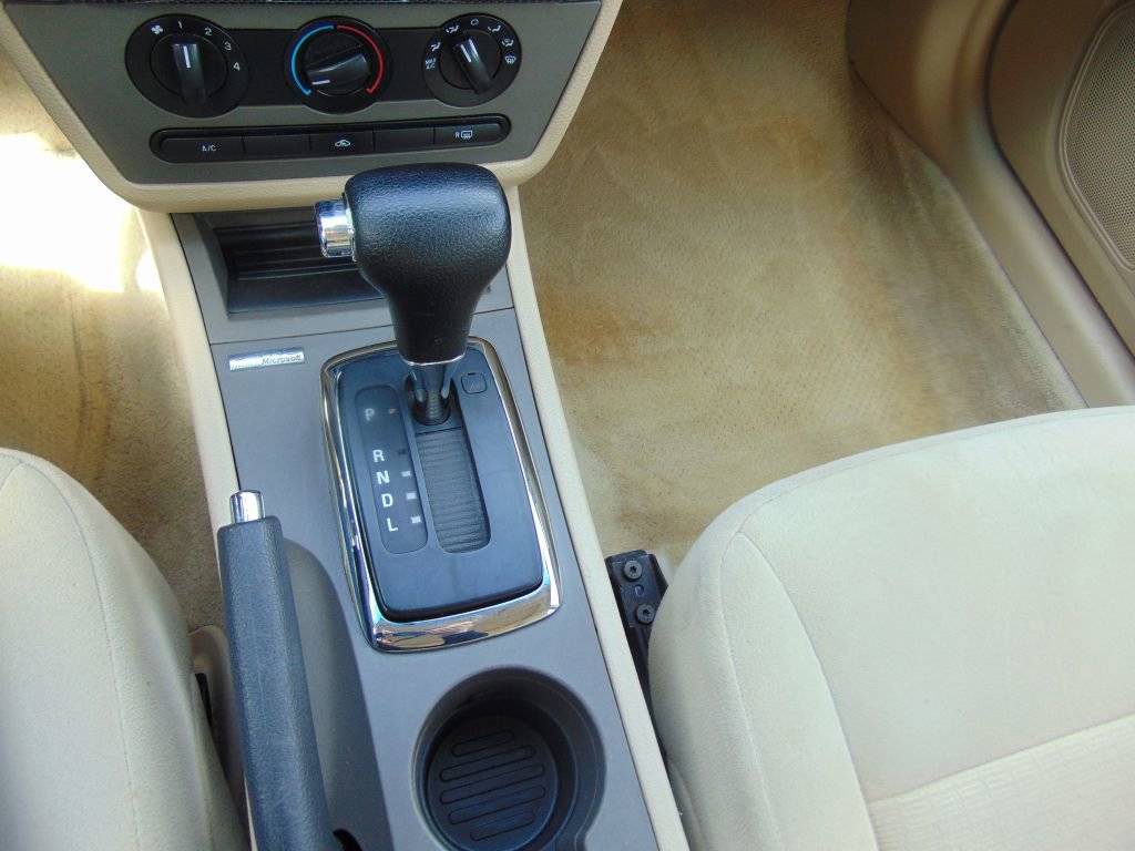 Used 2009 Ford Fusion SE image 18