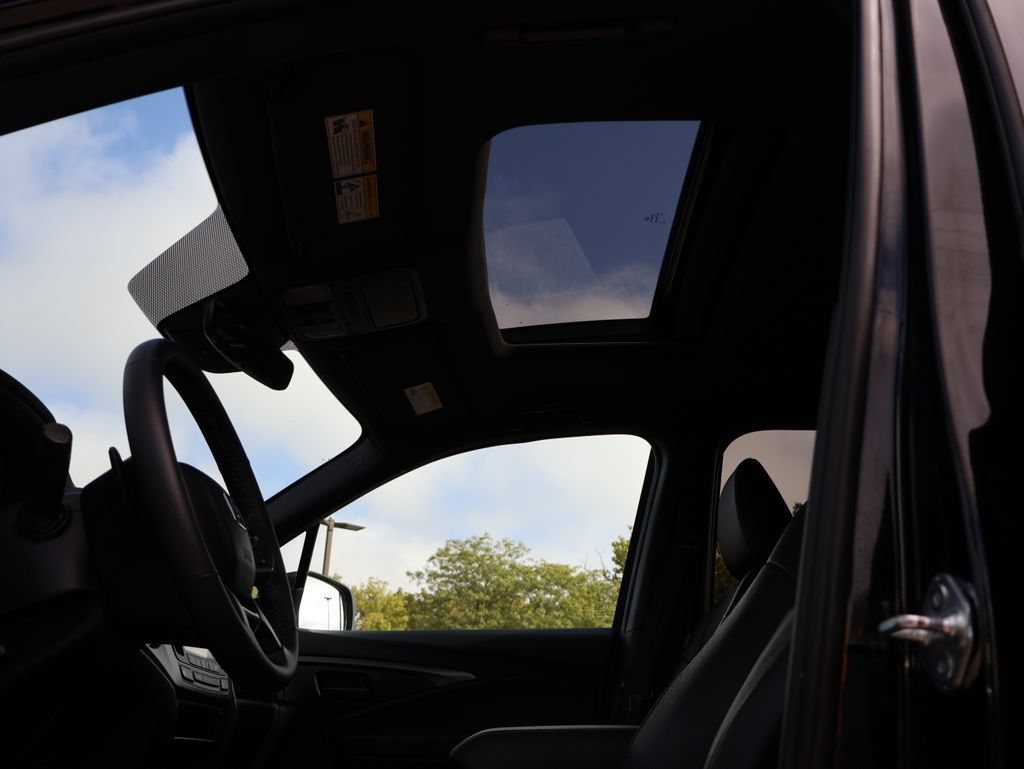 Certified 2025 Honda Passport EX-L image 33