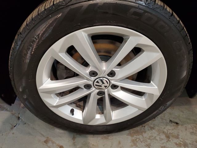 Used 2020 Volkswagen Passat 2.0T SE image 28