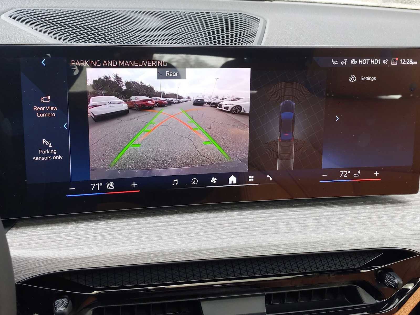 Used 2025 BMW i4 xDrive40i w/ Premium Package image 31