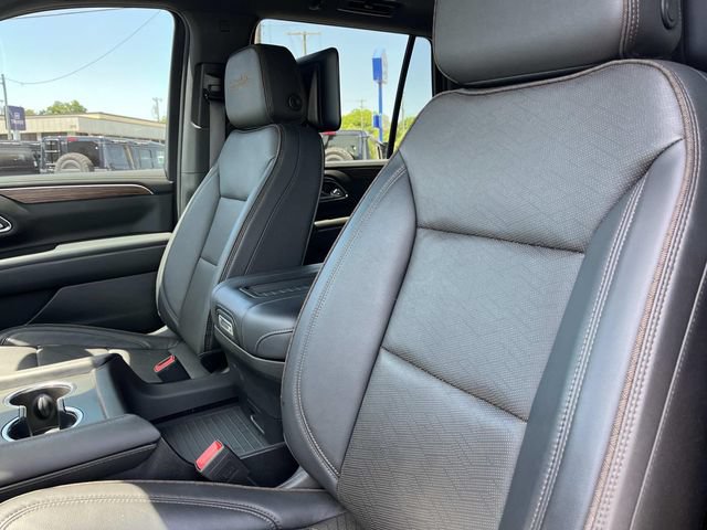 Used 2024 Chevrolet Tahoe High Country w/ Advanced Technology Package AWD/4WD image 29