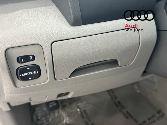 Used 2011 Toyota Camry LE FWD image 26