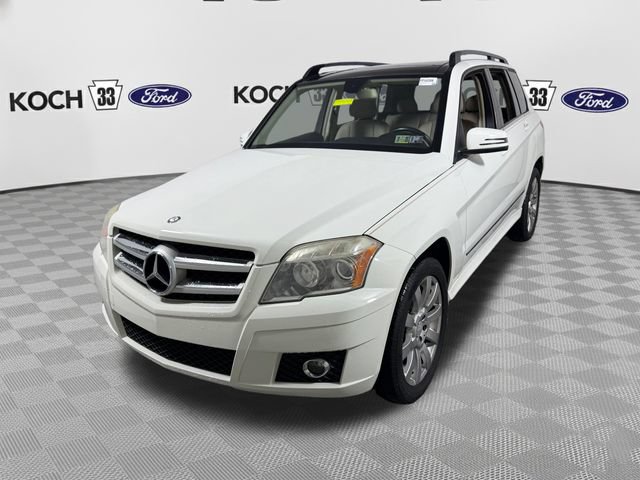Used 2011 Mercedes-Benz GLK 350 4MATIC image 3