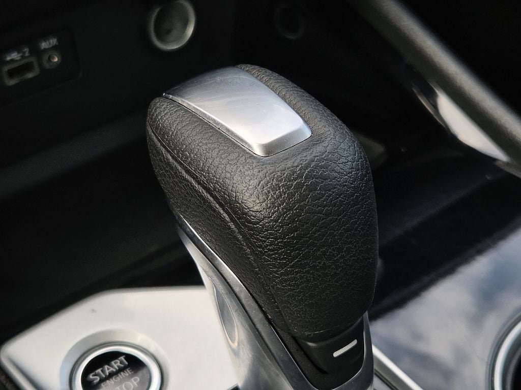 Used 2024 Nissan Altima 2.5 SV FWD image 21