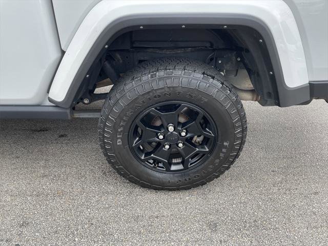 Certified 2021 Jeep Gladiator Willys image 10