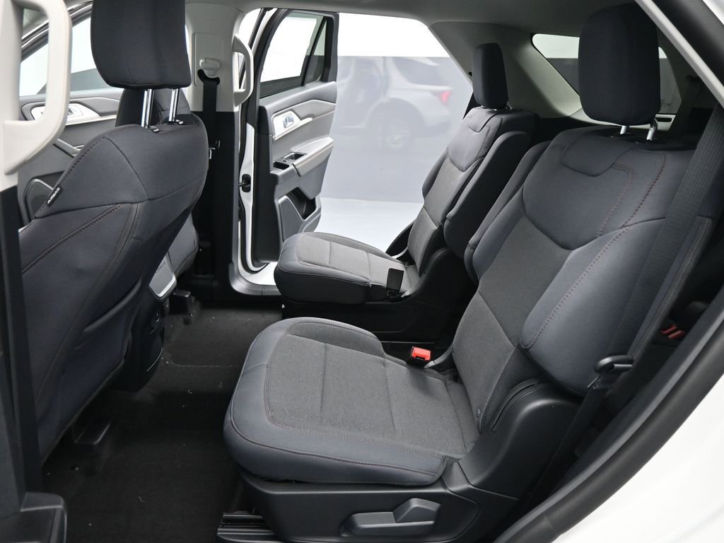 New 2026 Ford Explorer Active image 18