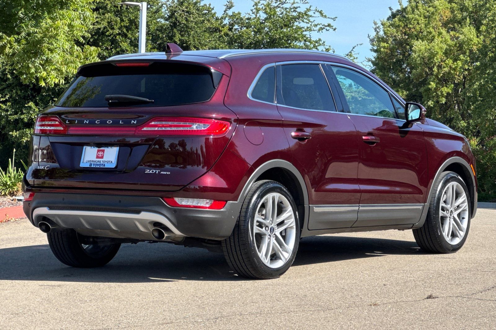 Used 2017 Lincoln MKC Reserve AWD/4WD image 4