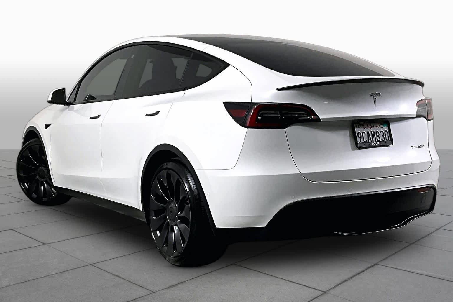 Used 2022 Tesla Model Y Performance AWD/4WD image 11