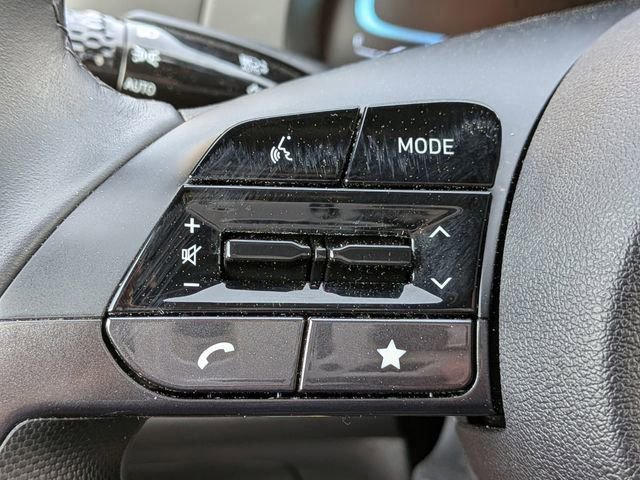 Certified 2025 Hyundai Elantra Sport FWD image 22
