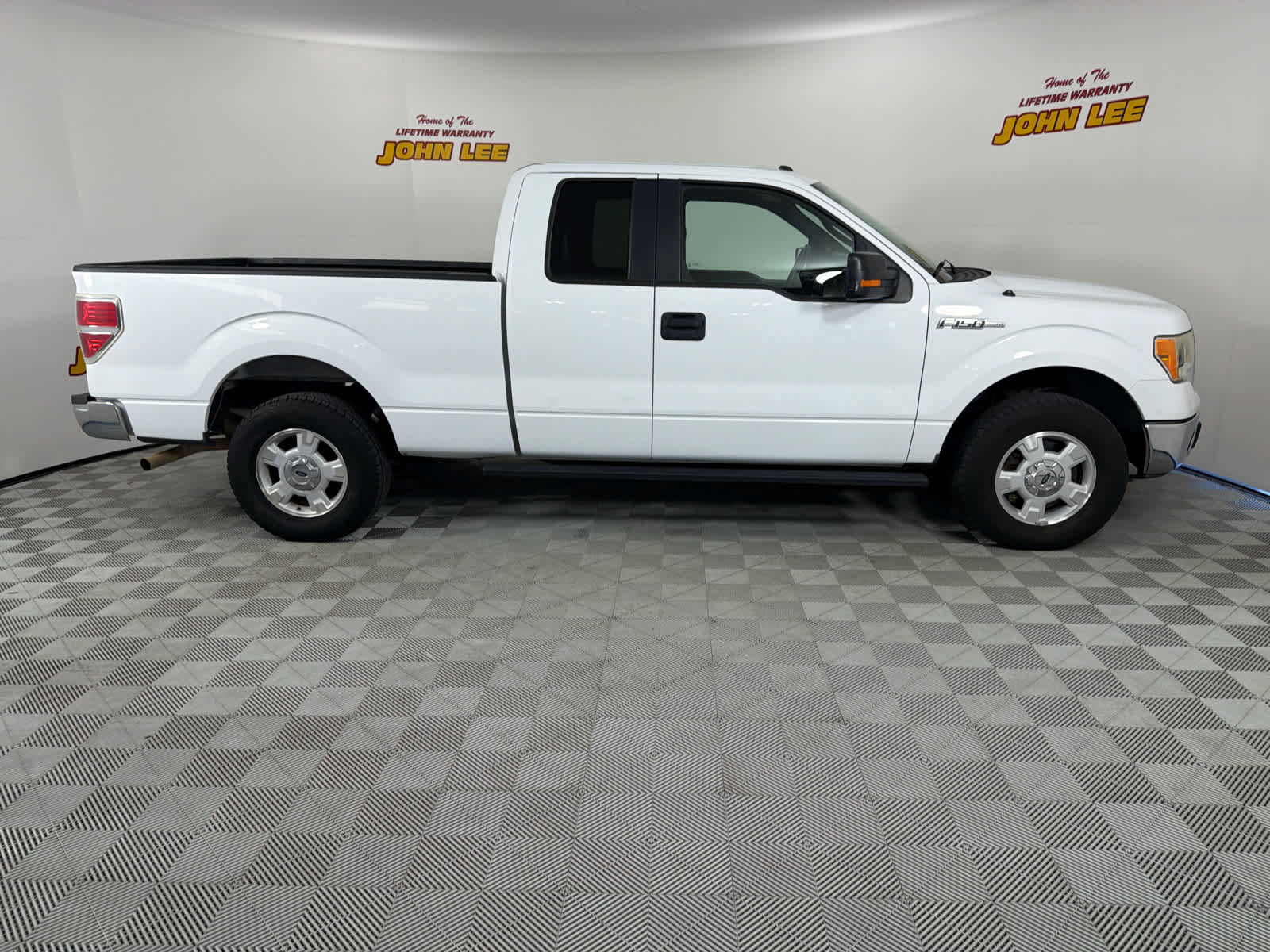 Used 2014 Ford F150 XLT w/ Equipment Group 301A Mid image 6