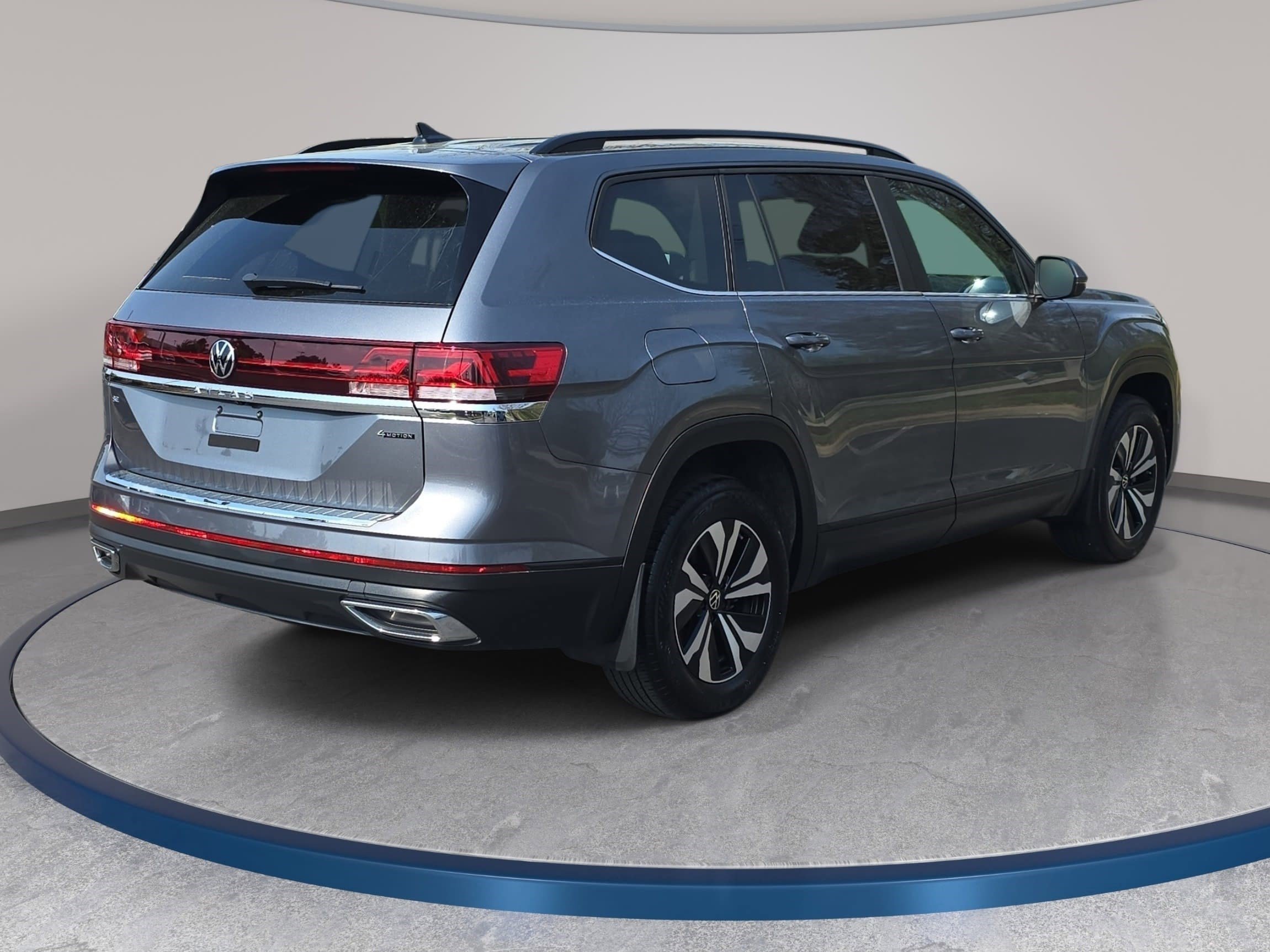 Used 2024 Volkswagen Atlas SE image 5