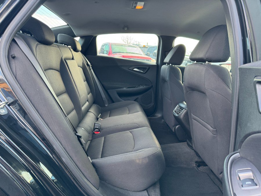 Used 2023 Chevrolet Malibu LT image 17