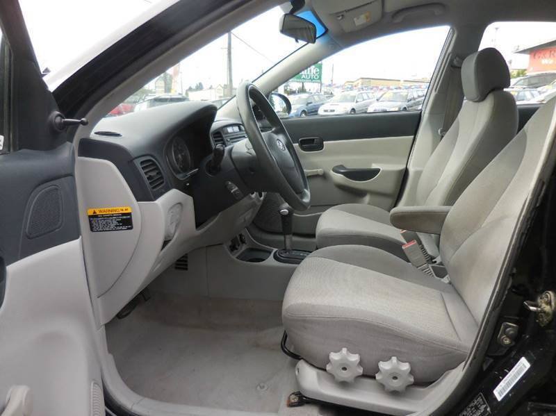 Used 2006 Hyundai Accent GLS FWD image 5