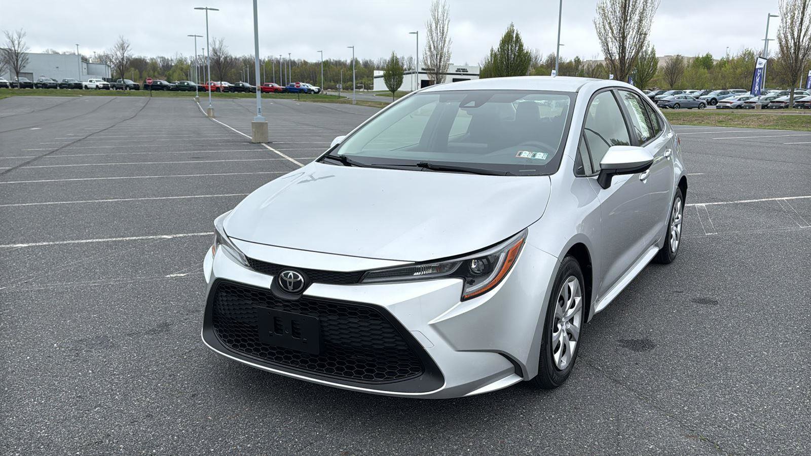 Used 2022 Toyota Corolla LE FWD image 14