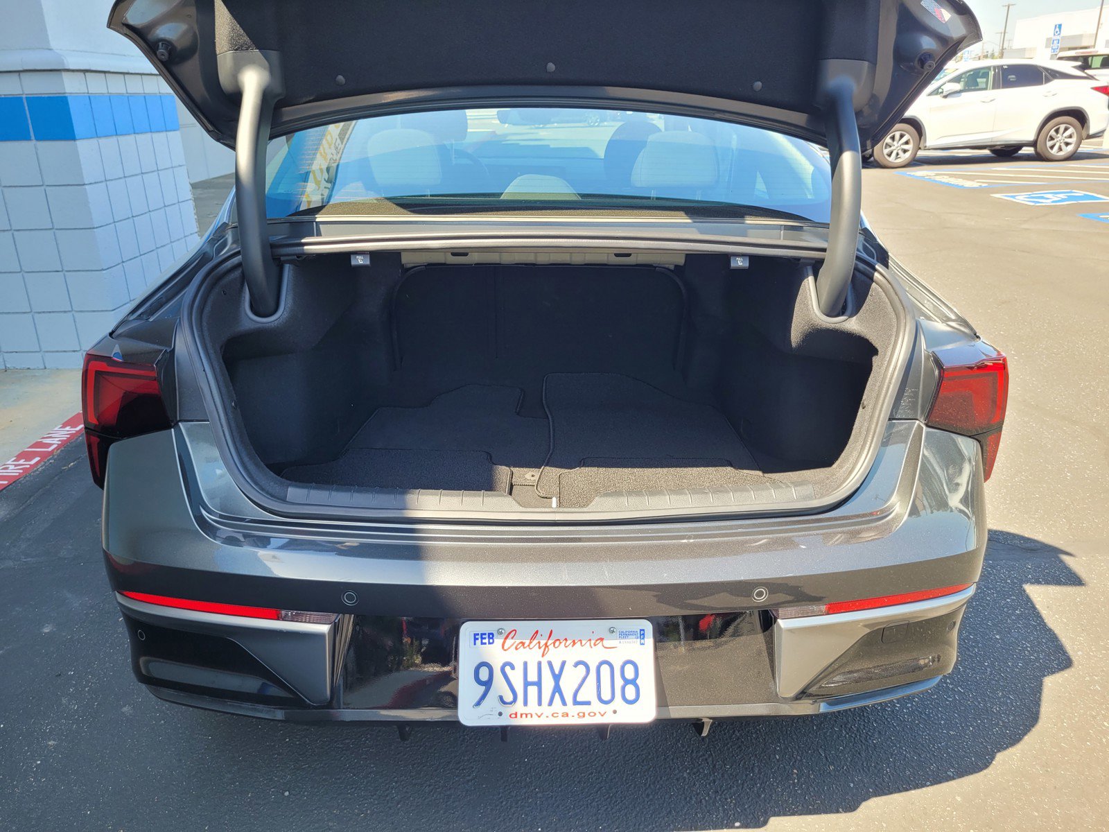 Used 2025 Kia K5 LXS image 27