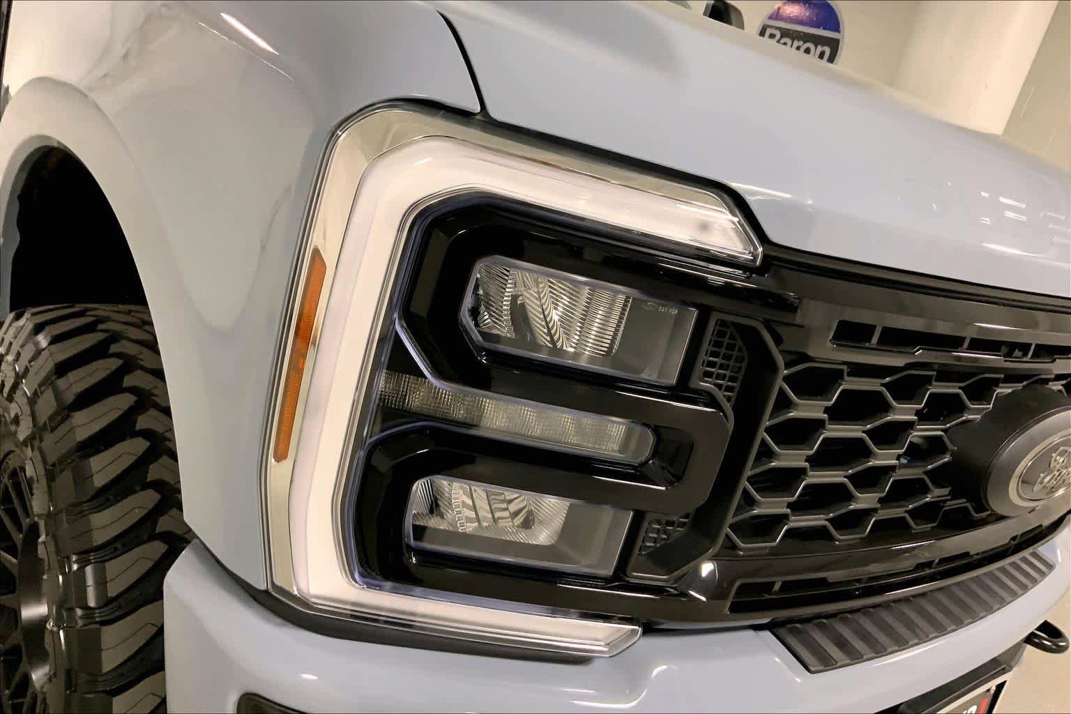 Used 2026 Ford F350 Lariat w/ Tremor Off-Road Package AWD/4WD image 27
