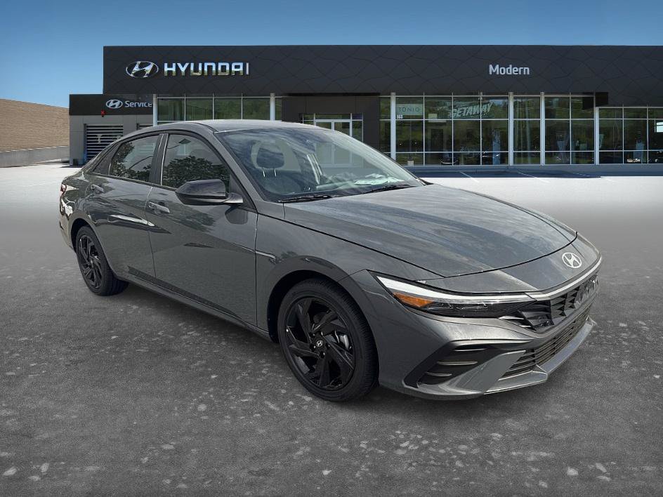 New 2026 Hyundai Elantra Sport FWD image 2