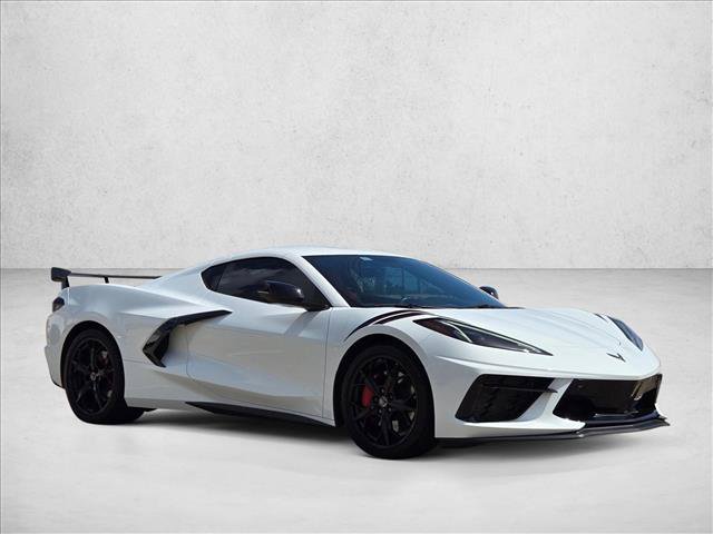 Used 2022 Chevrolet Corvette Stingray Premium Cpe w/ Z51 Performance Package RWD image 3