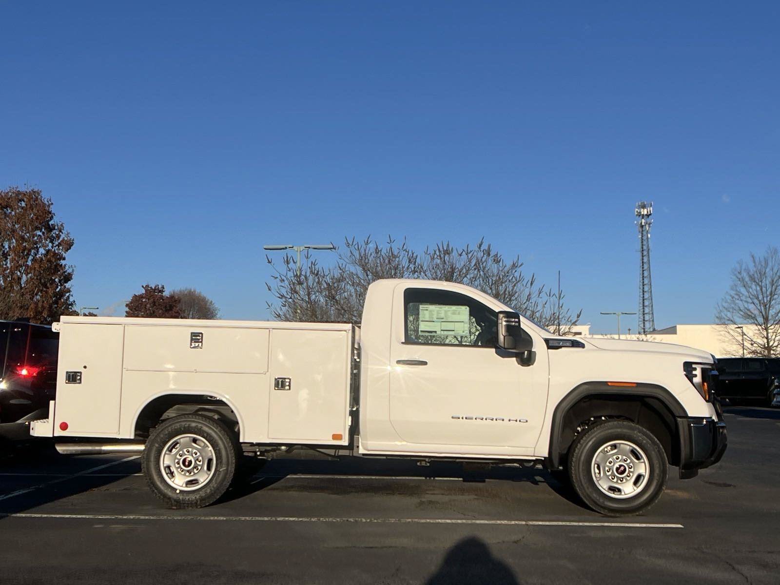 New 2025 GMC Sierra 2500 Pro w/ Convenience Package RWD image 7