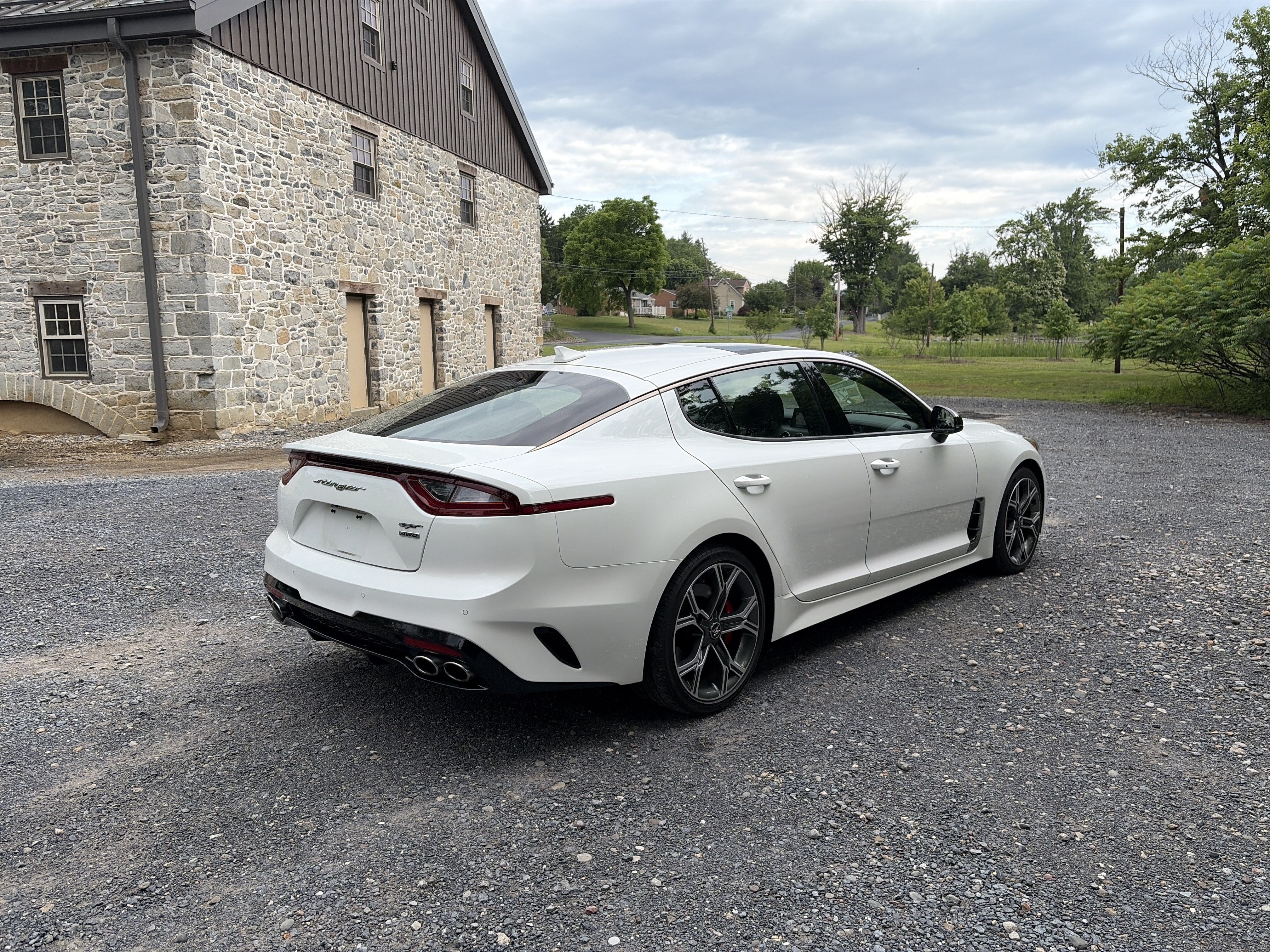 Used 2019 Kia Stinger GT1 AWD/4WD image 5