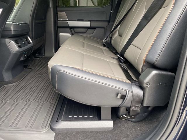 Used 2025 Ford F150 Lariat w/ Equipment Group 501A Mid image 15