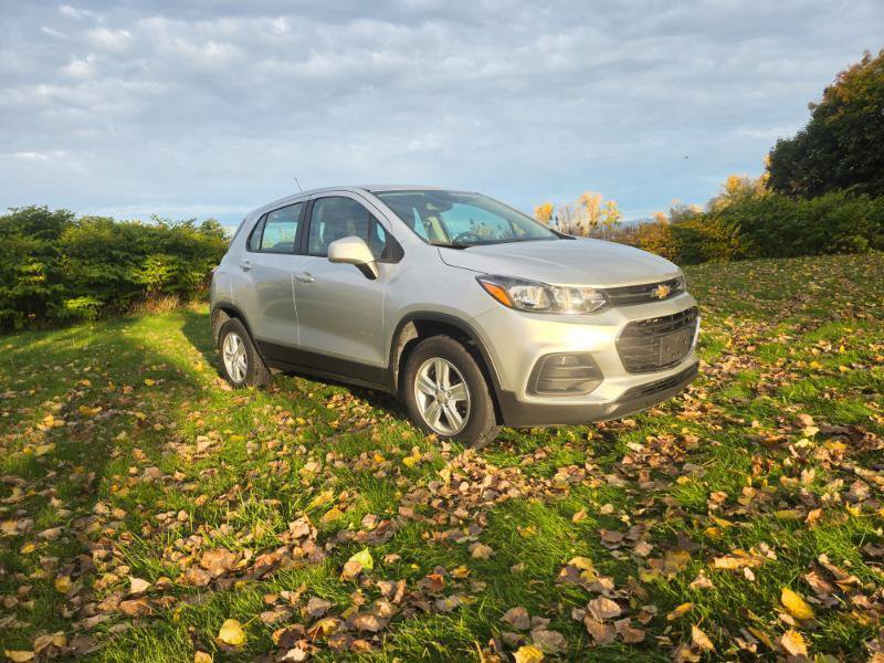 Used 2018 Chevrolet Trax LS AWD/4WD image 12