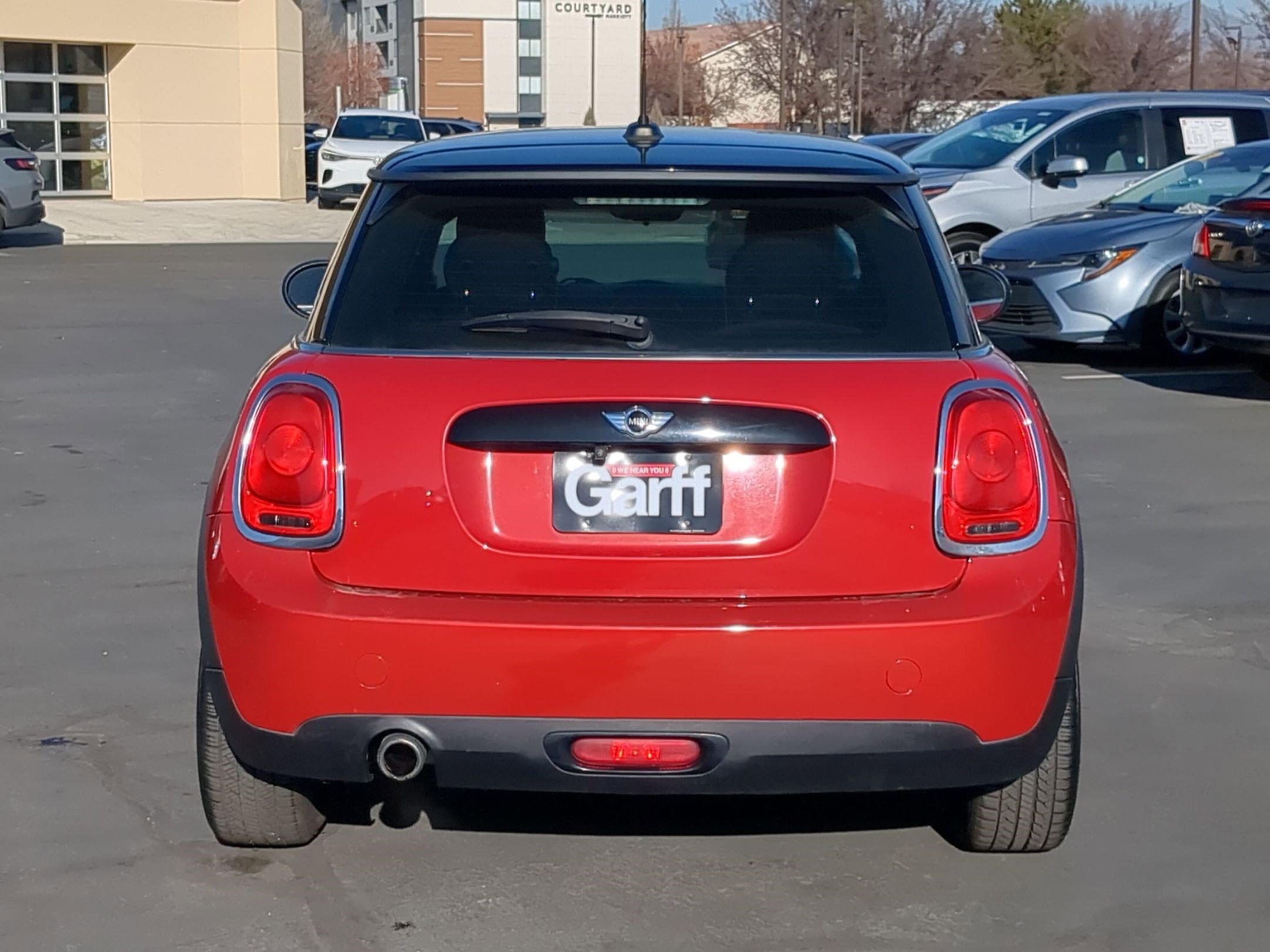 Used 2015 MINI Cooper 2-Door Hardtop image 5