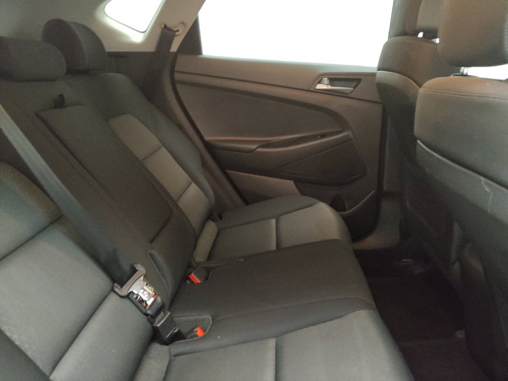 Used 2016 Hyundai Tucson SE w/ Option Group 02 FWD image 19