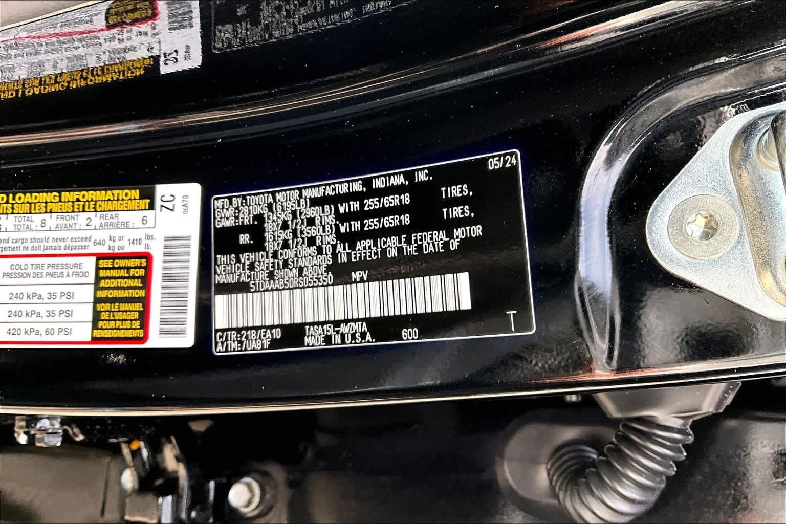 Certified 2024 Toyota Grand Highlander AWD image 36