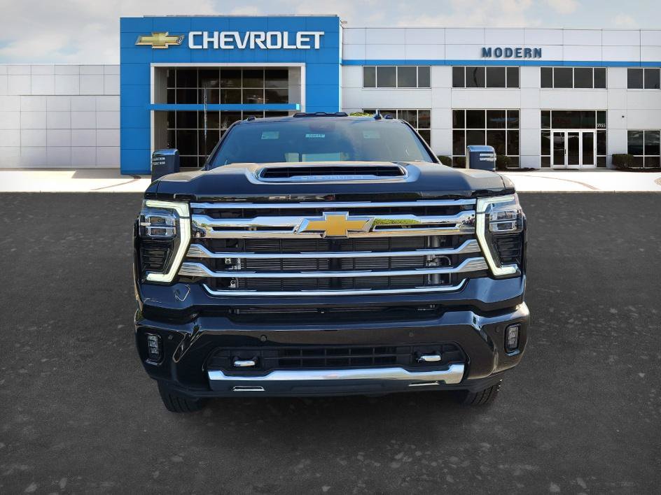 New 2026 Chevrolet Silverado 3500 High Country AWD/4WD image 8