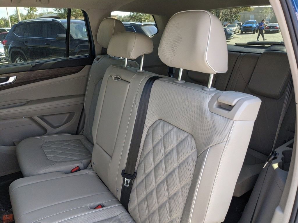 New 2025 Volkswagen Atlas SEL Premium R-Line image 26