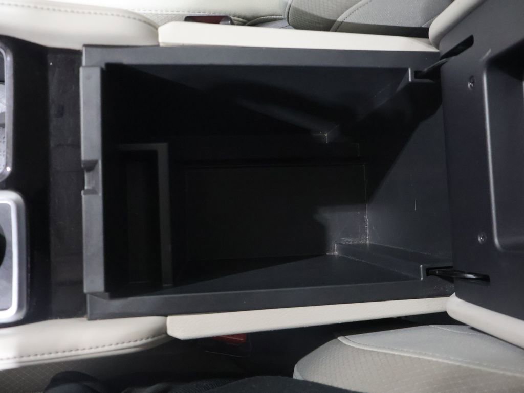 Used 2023 Nissan Pathfinder SV w/ Cargo Package image 32