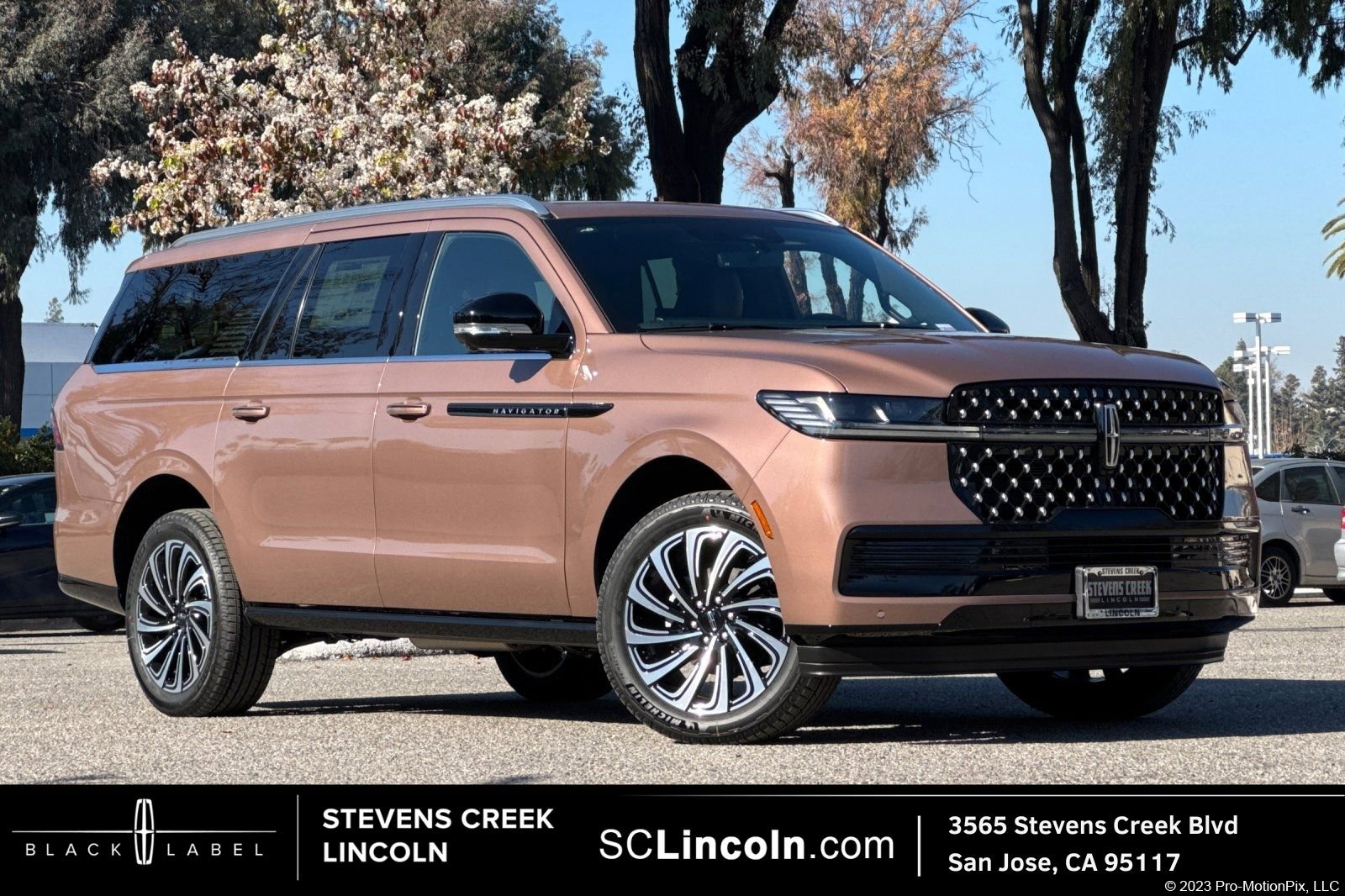 New 2026 Lincoln Navigator L Black Label image 1