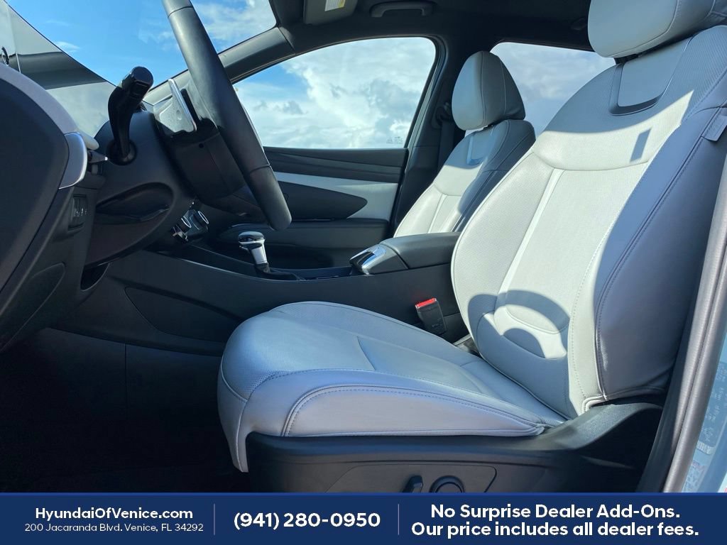 Certified 2025 Hyundai Santa Cruz Limited AWD/4WD image 2