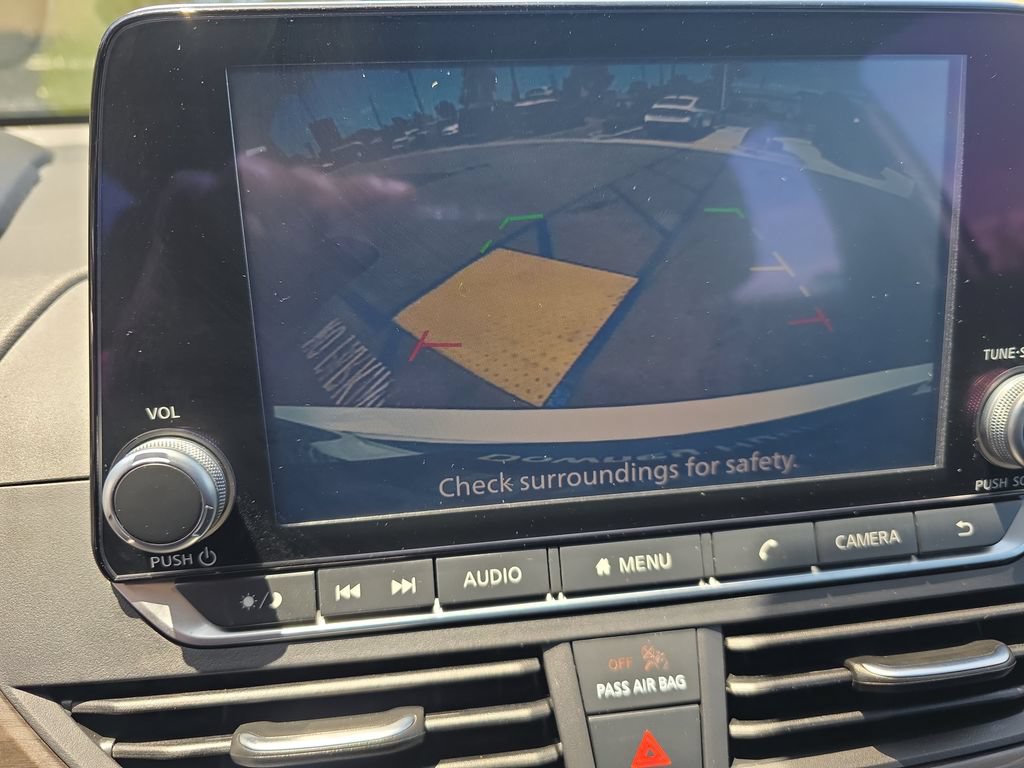 Used 2025 Nissan Altima 2.5 SV FWD image 18