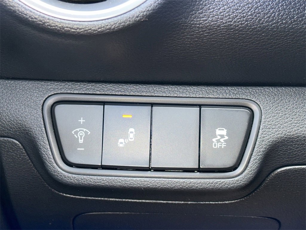 Used 2023 Kia Forte LXS w/ LXS Technology Package image 15