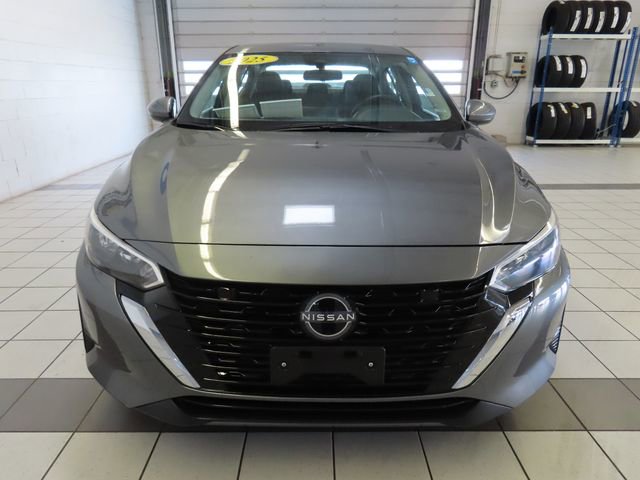 Used 2025 Nissan Sentra SV FWD image 16