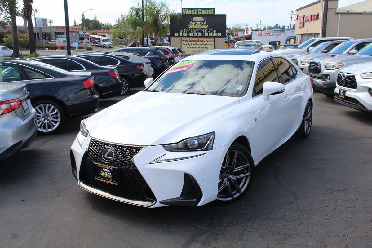 Used 2019 Lexus IS 300 F Sport w/ F Sport Package RWD image 38